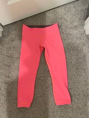 lululemon athletica reversible pink gray crop pants size 6